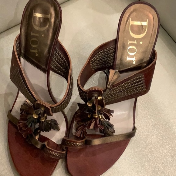 Dior slides - Picture 1 of 3